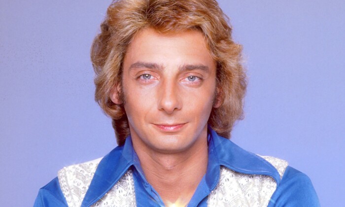 Barry Manilow Photo