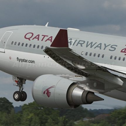 Qatar Airlines Boeing 787 Takeoff Sticker